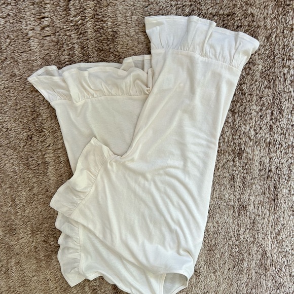 Loft ruffle detail T-shirt S NWT - Picture 4 of 6